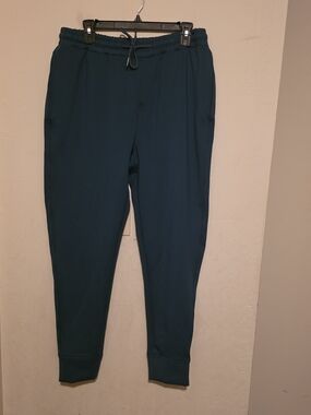 logix men's jogger pants in teal. Elastic waistband with drawstring Size Medium
